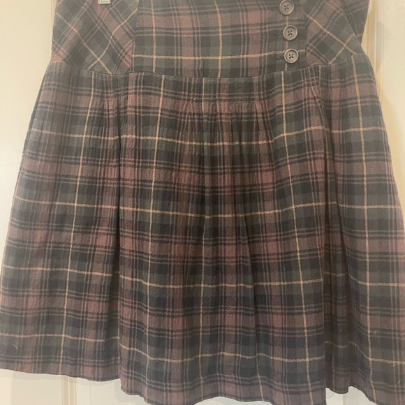 Cabi school girl style skirt. - Picture 2 of 3